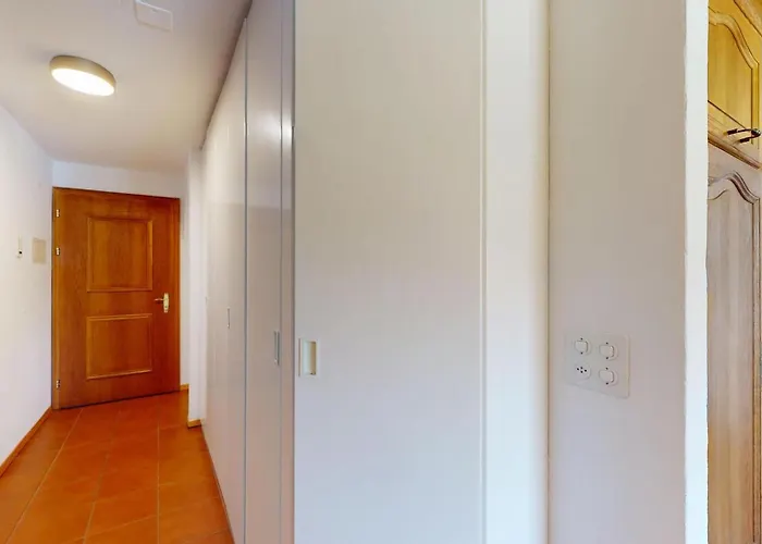 Ludains 2/9 Apartman *