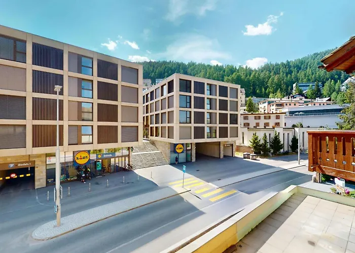 Ludains 2/9 St. Moritz