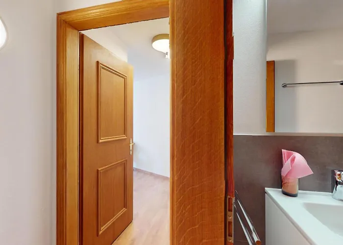 Apartman Ludains 2/9 *