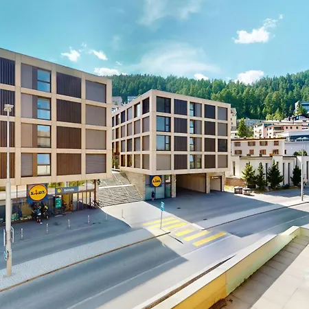 Ludains 2/9 St. Moritz