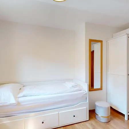 Ludains 2/9 Apartment St. Moritz